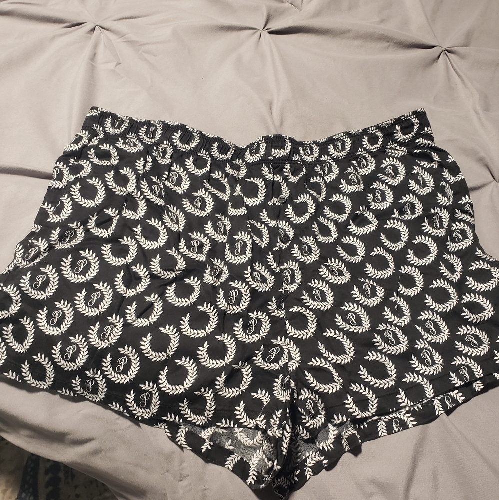 Victoria’s Secret PINK Shorts Boxers Size  Medium.